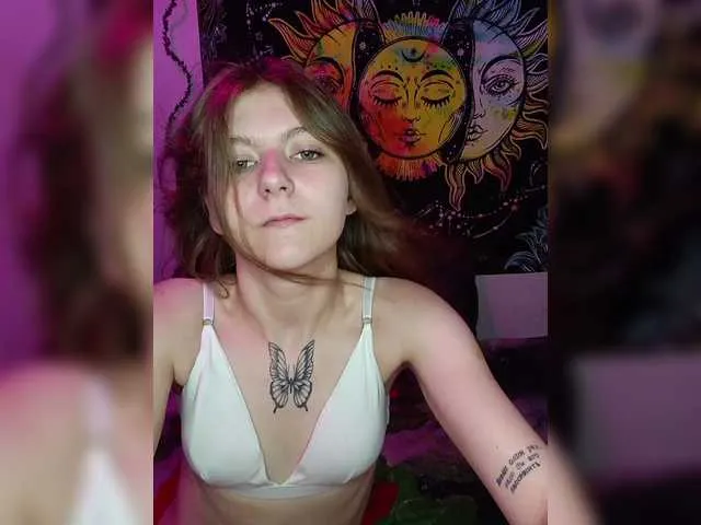 OIivia – webcam model profile photo Image 5