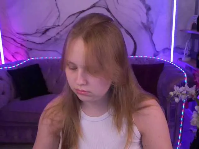 xDinnax – webcam model profile photo Image 14