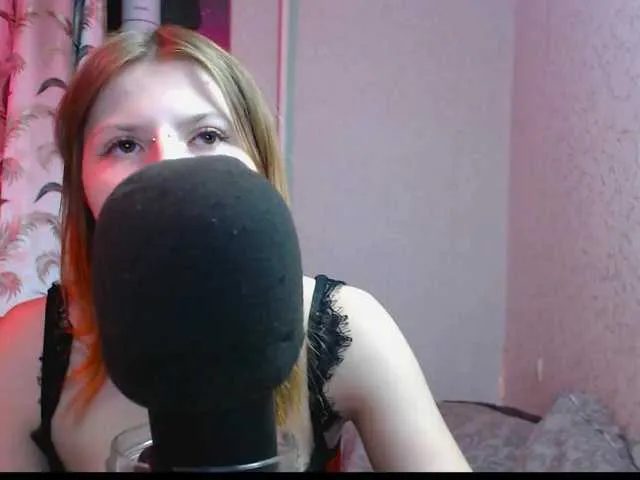 AdrennaLynee – webcam model profile photo Image 5