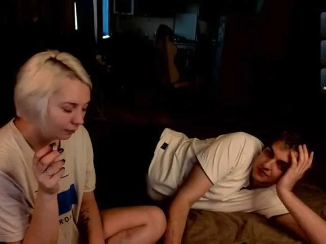 MilaDelays – webcam model profile photo Image 10