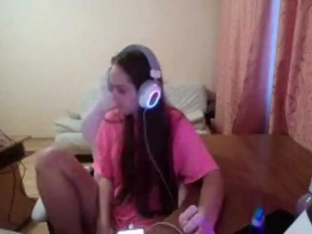 In-your-fucking-mind – webcam model profile photo Image 3