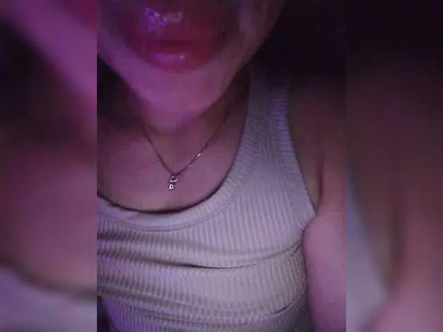 -SweetDi- – webcam model profile photo Image 5