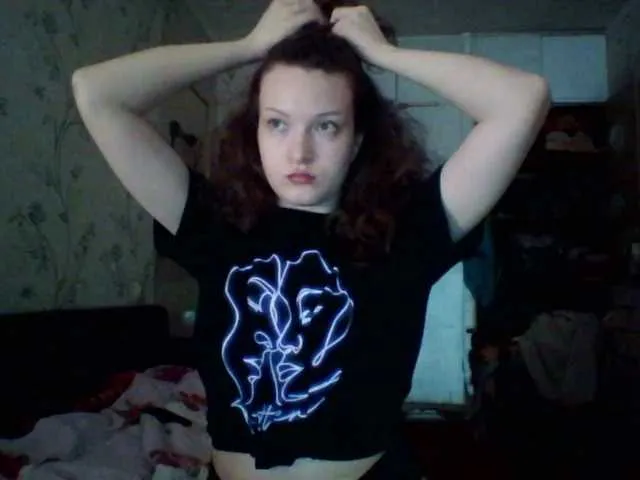 Meghan – webcam model profile photo Image 3