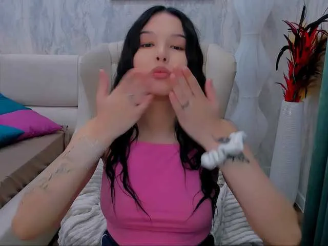 Laurahorney_xo – webcam model profile photo Image 3
