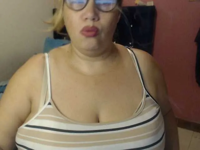 ElizabethTaylor8 – webcam model profile photo