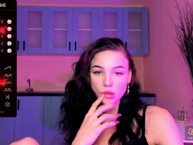 JuicyFruits93 – webcam model profile photo Image 6