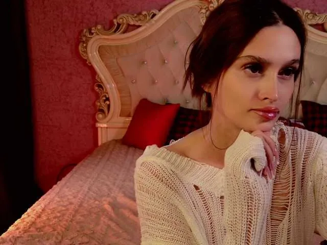 QoMeioQ – webcam model profile photo Image 12