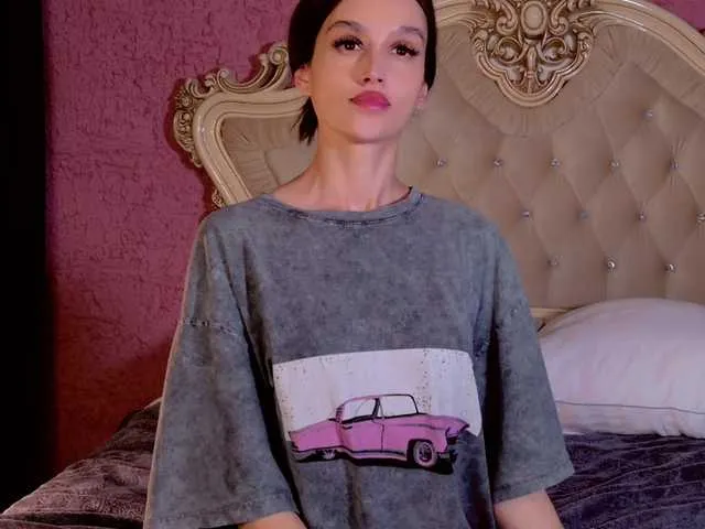 QoMeioQ – webcam model profile photo Image 18