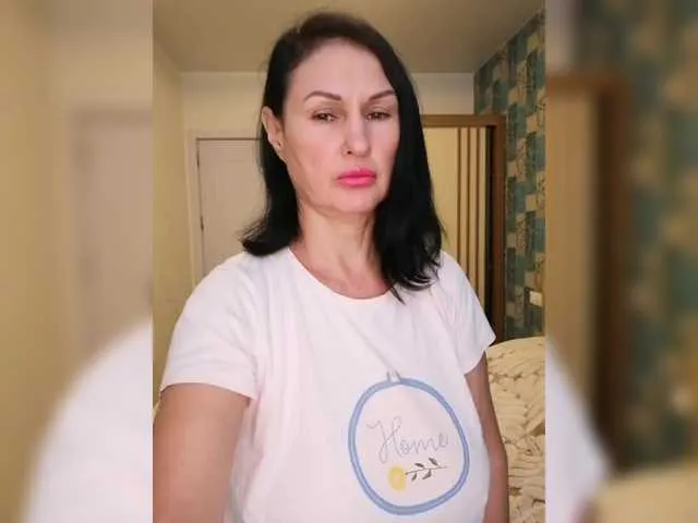 YasmienAtos – webcam model profile photo Image 18