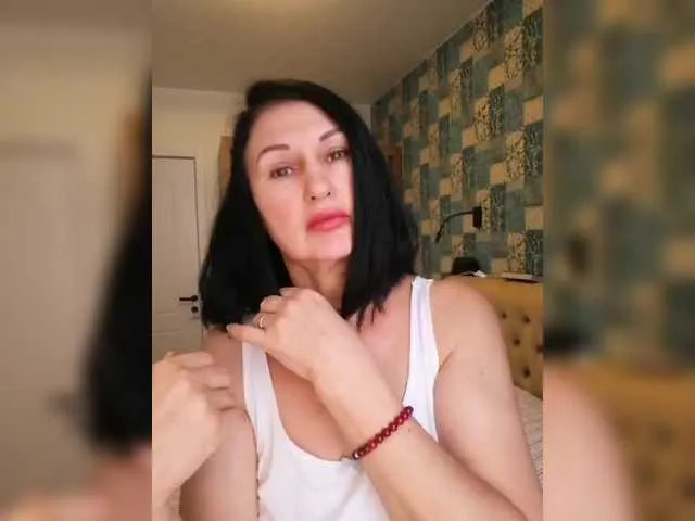 YasmienAtos – webcam model profile photo Image 7