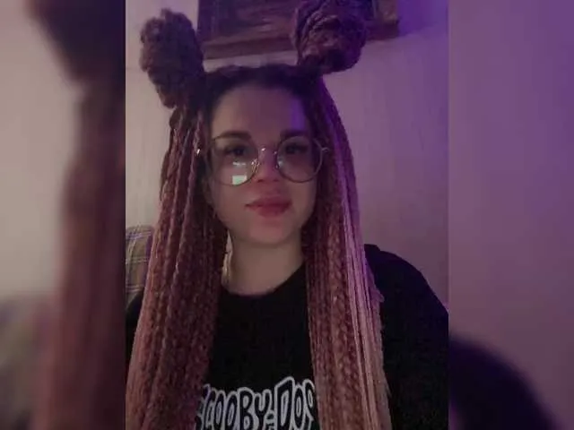 Katniss-K – webcam model profile photo Image 6