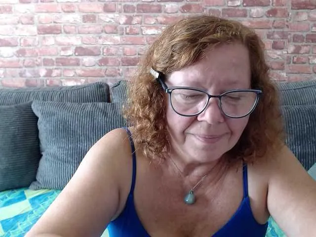 YasmienAtos – webcam model profile photo Image 11