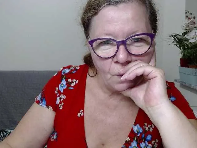 YasmienAtos – webcam model profile photo Image 4