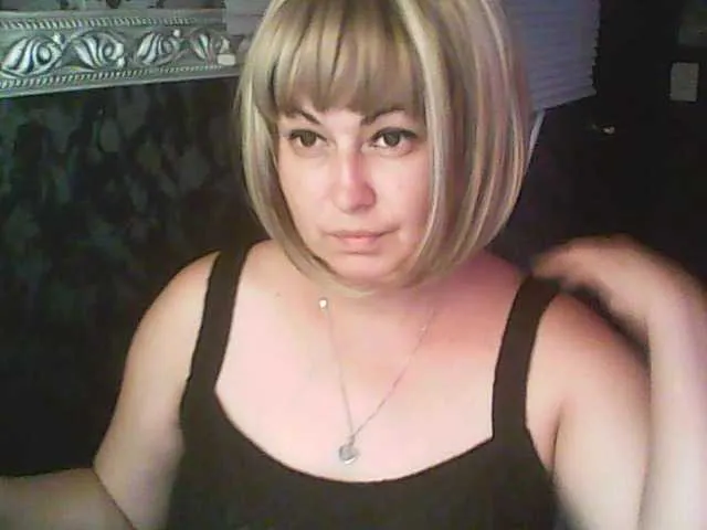 pink-mai – webcam model profile photo Image 15