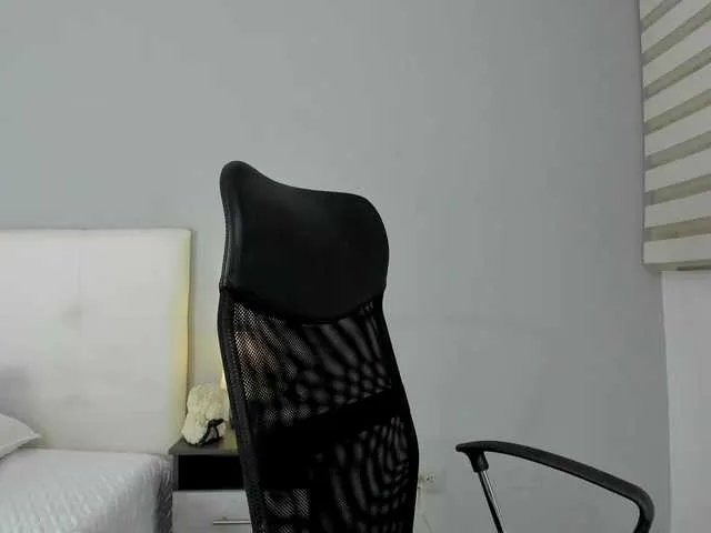 HannaMartinezz – webcam model profile photo