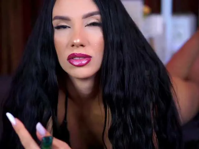 CarmelaAnthony – webcam model profile photo Image 11