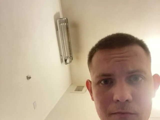 LilaSolace – webcam model profile photo Image 3