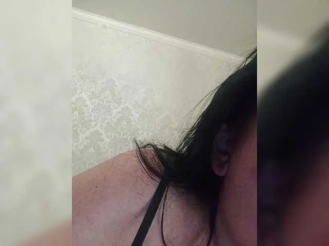 Kenzie – webcam model profile photo Image 4