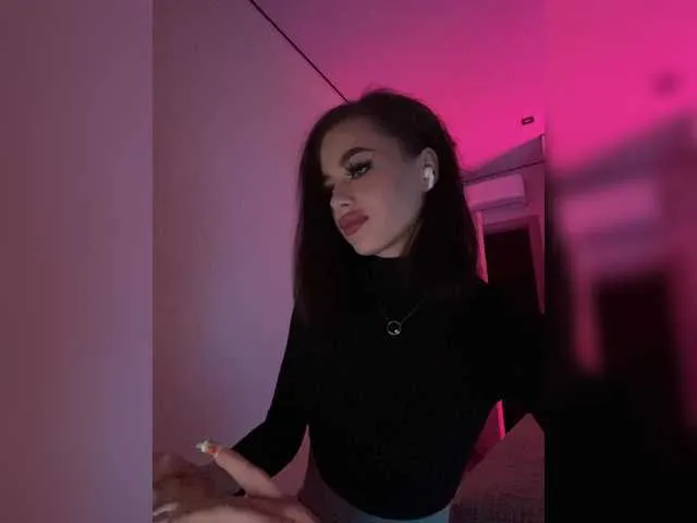 HotGirlEva Image 3