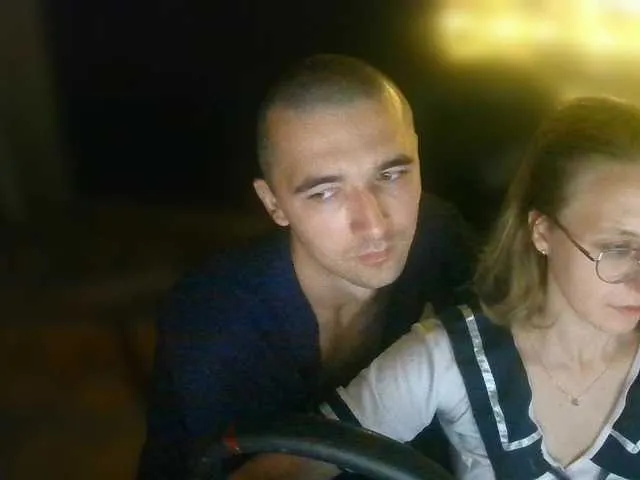 Kenzie – webcam model profile photo Image 4