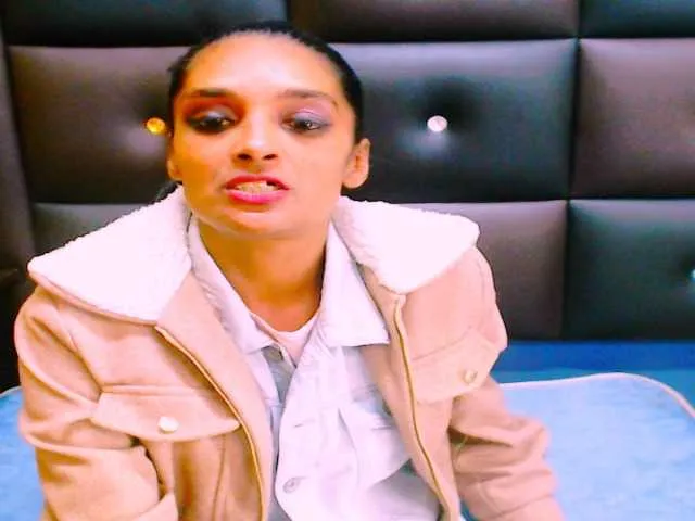 Scarlett – webcam model profile photo Image 9