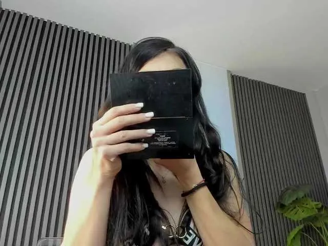 Sunny-Rose – webcam model profile photo Image 15