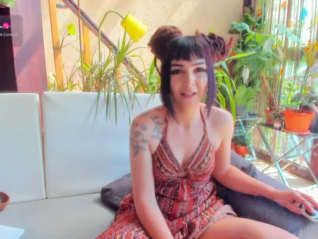 RoxyDoll – webcam model profile photo Image 13