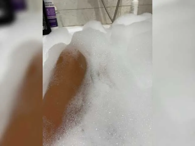 SajaraBowen – webcam model profile photo Image 2