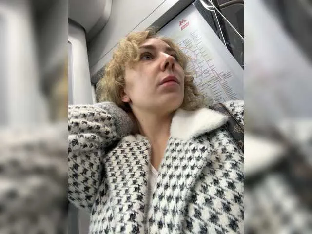 MiaPersy – webcam model profile photo Image 17