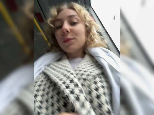 MiaPersy – webcam model profile photo Image 18