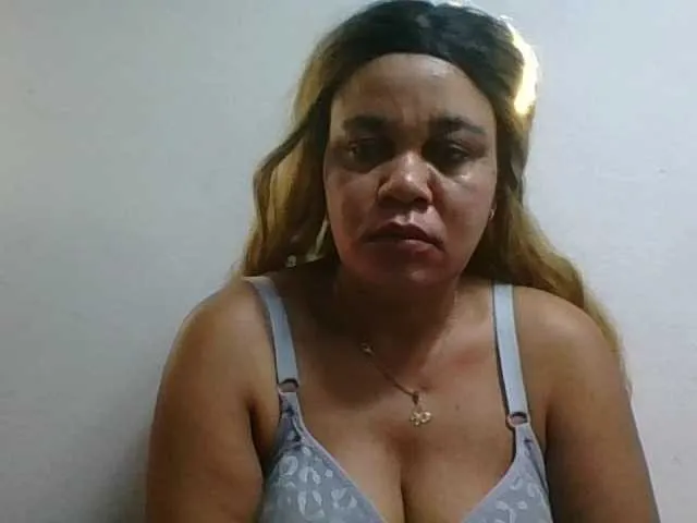 Sandhya_77 – webcam model profile photo Image 10