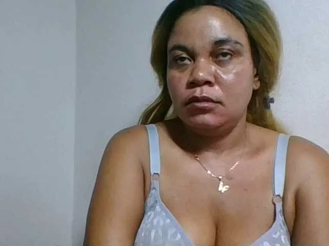 Sandhya_77 – webcam model profile photo Image 18