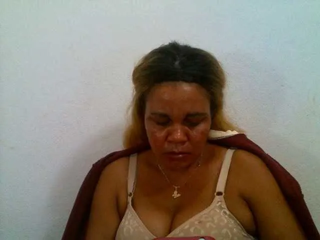 Sandhya_77 – webcam model profile photo Image 3