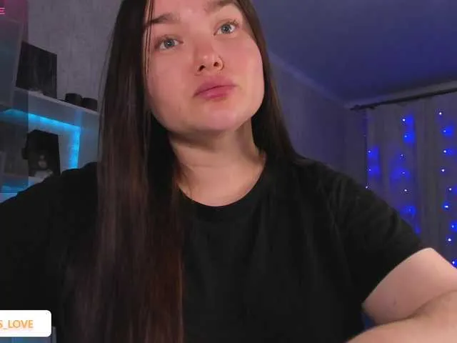 MeganRogers – webcam model profile photo Image 12