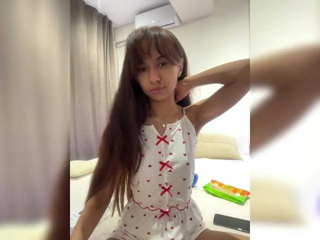 MayaLady – webcam model profile photo Image 2