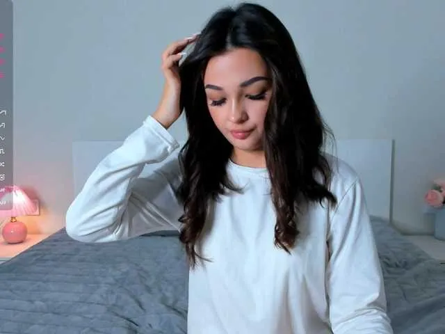 YasmienAtos – webcam model profile photo Image 18