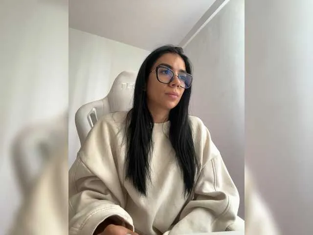 ___Lily___ – webcam model profile photo Image 15
