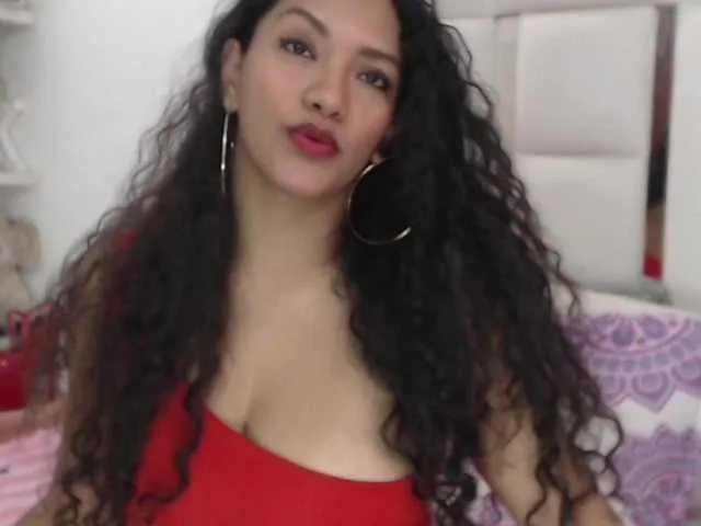 Marisa12 – webcam model profile photo Image 12