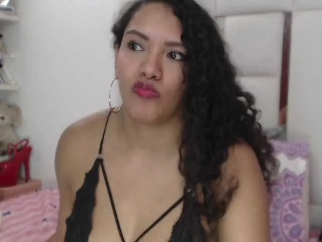 Marisa12 – webcam model profile photo Image 13