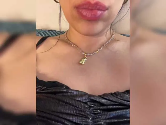 MarylinGlory – webcam model profile photo Image 4