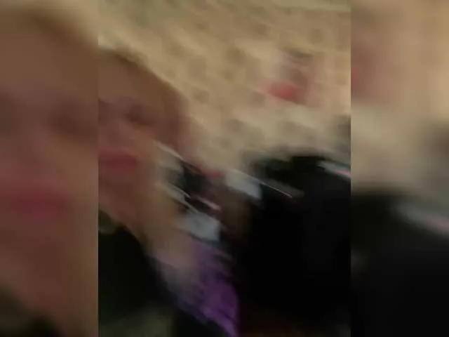 RollingGirls – webcam model profile photo Image 2