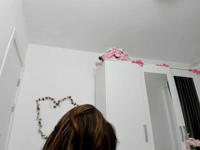 Sweety_Foxy69 – webcam model profile photo Image 18