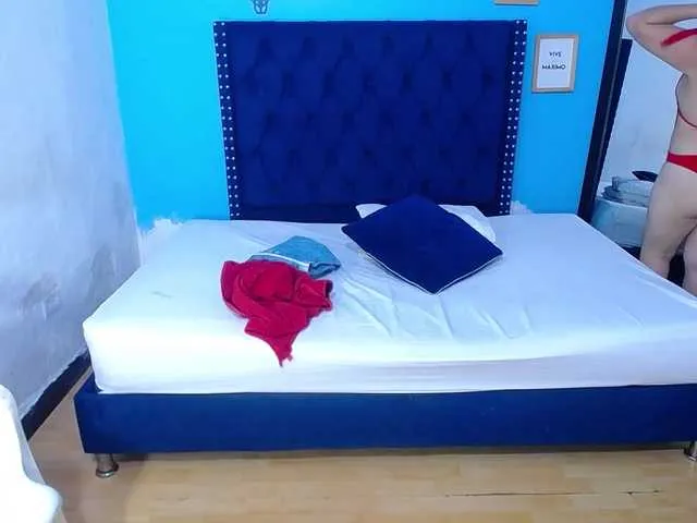alexandjohntv – webcam model profile photo Image 3