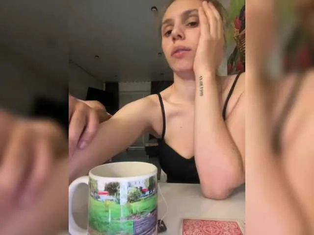 AliciaLisse – webcam model profile photo Image 10