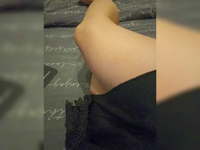 emma05 – webcam model profile photo Image 11