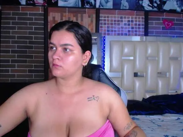 KrissSweetBoobs Image 5