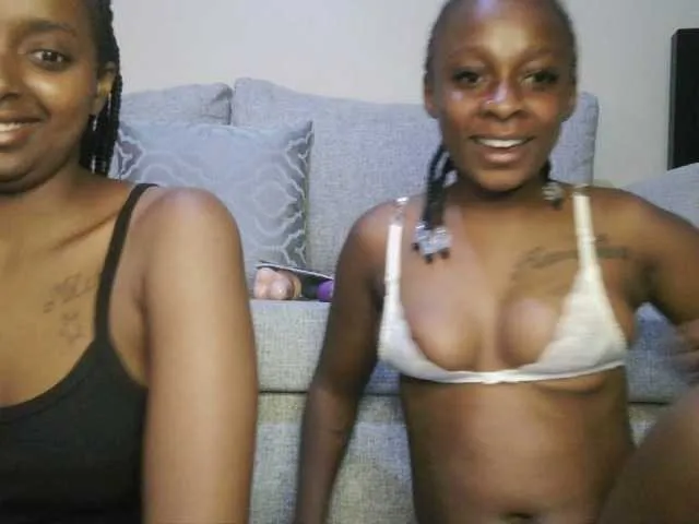 ladyonetime – webcam model profile photo