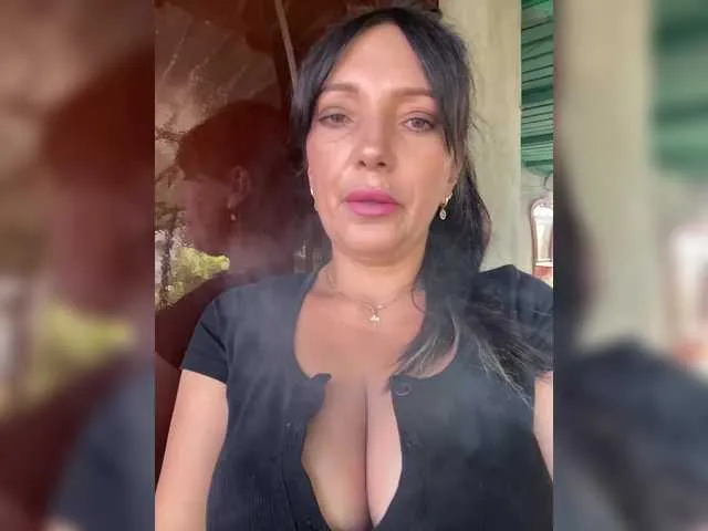 BigMilf – webcam model profile photo Image 18