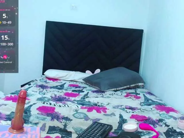 CristinaRous – webcam model profile photo Image 2