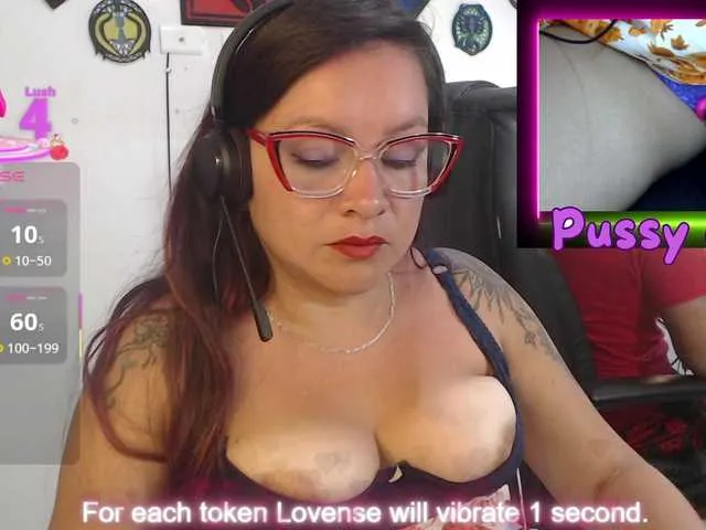 Lorienna – webcam model profile photo Image 8